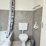 Appartement Stylish And Modern 2-room In Center Wuppertal