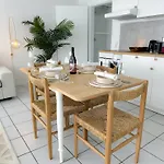 Appartement Stylish And Modern 2-room In Center Wuppertal