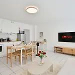 Stylish And Modern 2-room In Center Appartement