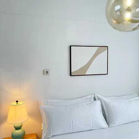 Stylish And Modern 2-room In Center وبرتال