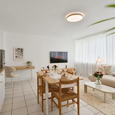 Stylish And Modern 2-room In Center وبرتال