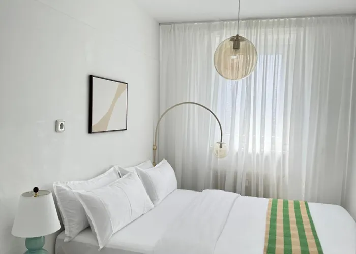 Stylish And Modern 2-room In Center Apartamento *
