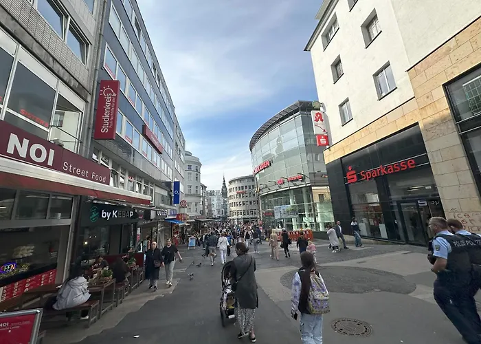 Stylish And Modern 2-room In Center 伍珀塔尔