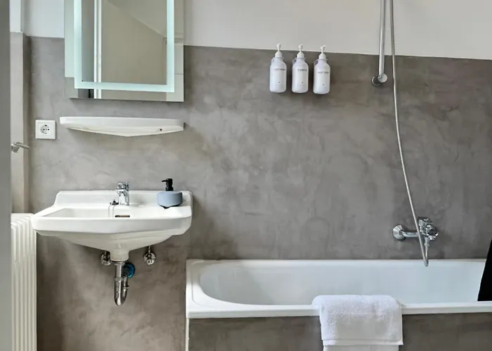 Stylish And Modern 2-room In Center Apartamento Wuppertal